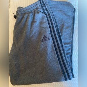 Adidas new without tags fleece track fleece sweatpants size XL